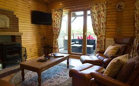 Ash Log Cabin